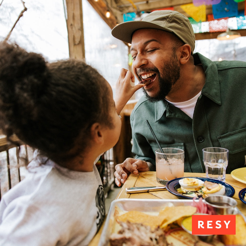 Dig Into the Field Guide to Family Diniing